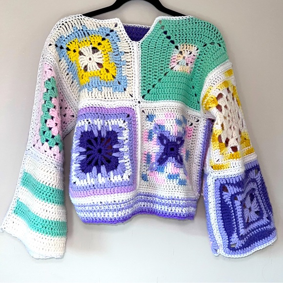 Vintage Sweaters - Granny Square Boho Top